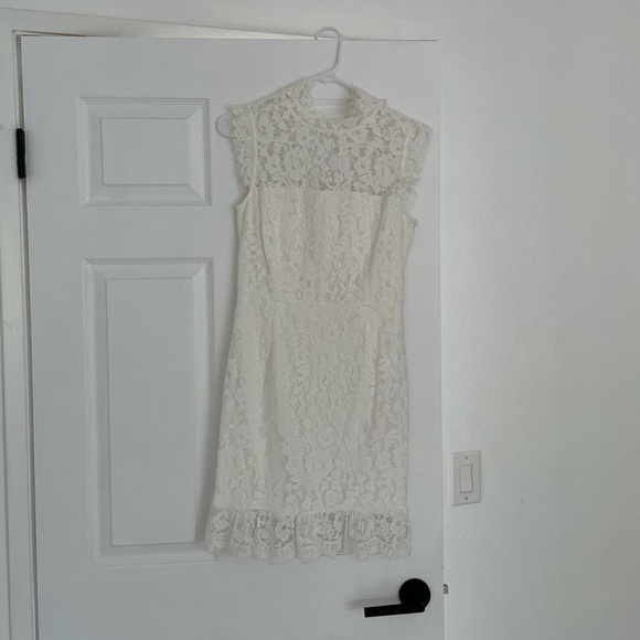 NWT Storia Lace Dress - Picture 1 of 5